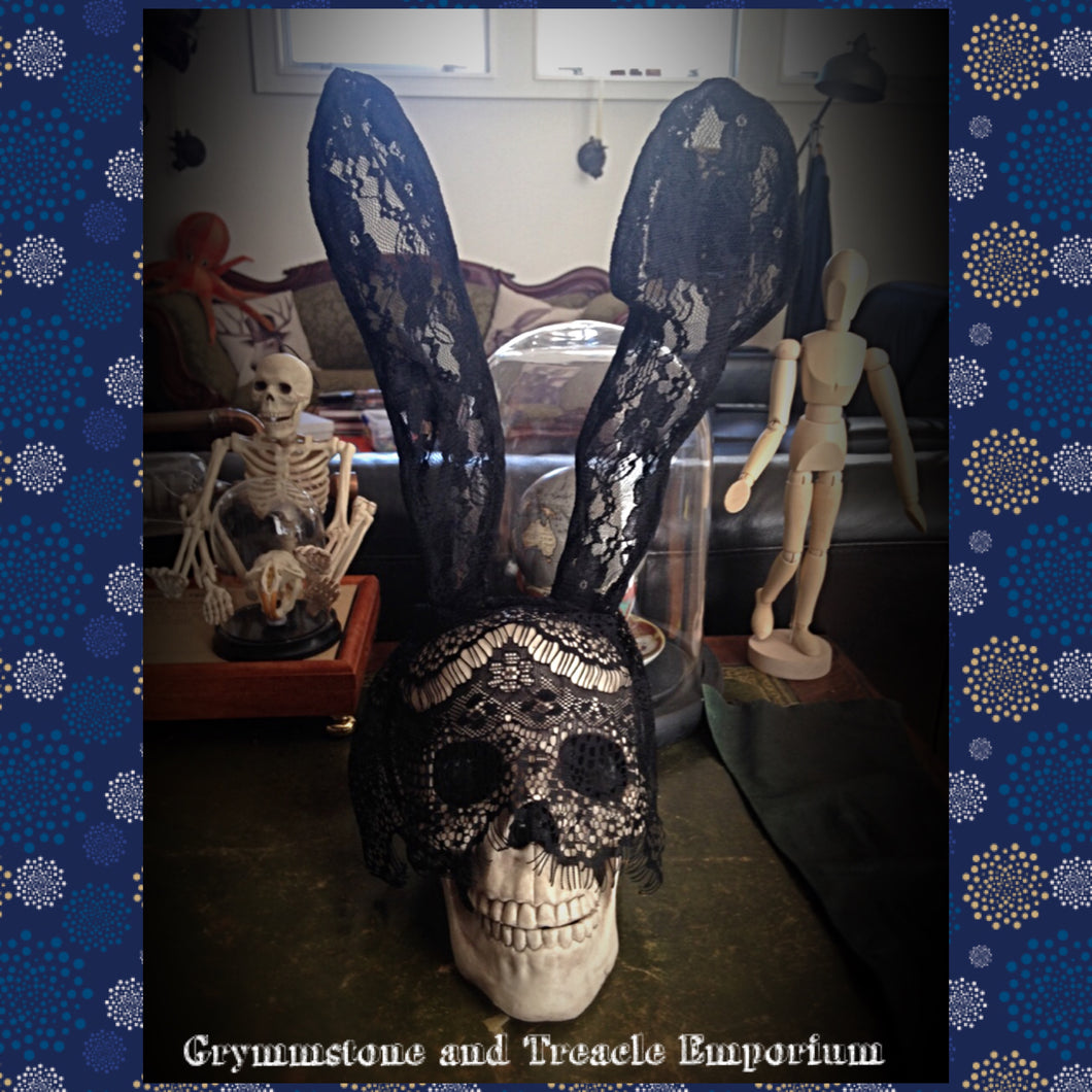 Lace bunny ears with lace veil - gothic