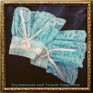 Lace Cuffs - Seafoam